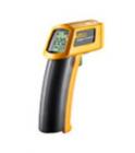 FLUKE62 红外线测温仪，测量温度为-30～500℃(-20至932°F)。D:S=12:1标准焦距 。光谱响应8µm至14µm ，重复性:±0.5或≤1℃。显示分辨率:0.1℃，精度：±1% 或±1℃



