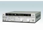 KSG4310是覆盖频率范围10kHz〜280MHz的FM／AM立体声标准信号发生器。 将280MHz信号发生器、FM立体声调制器、AM立体声调制器、AF振荡器收纳一个单元中. 标准配备有电子衰减器. 
 