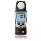 产品介绍：

testo 540拥有适合人眼光谱的传感器。这使得testo的仪器非常适合测量光照度。通过锁定功能可以很容易的读出测量值。按下一个键就能显示最大/最小值。testo 540非常的小巧，便携，易于使用。

